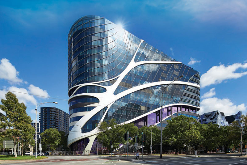 اجرای نمای شیشه ای فریم لس