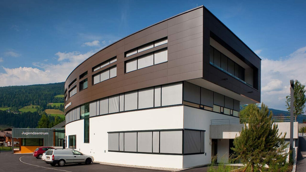 اجرای نمای آلومینیوم کامپوزیت